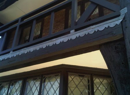 Lead-flat-roof-with-decorative-drip-edge.Epping